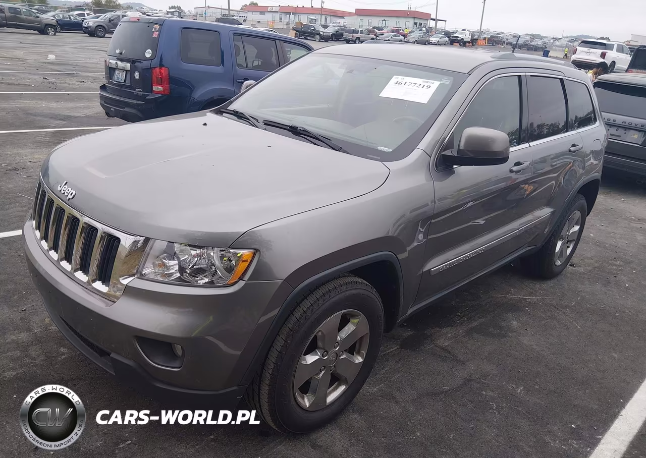 2013 Jeep Grand Cherokee Laredo VIN:1C4RJEAG5DC533379 - 2