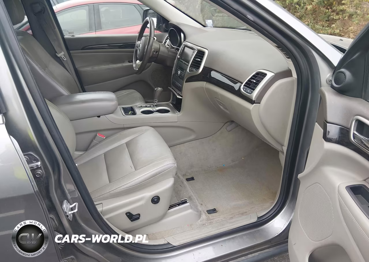 2013 Jeep Grand Cherokee Laredo VIN:1C4RJEAG5DC533379 - 5