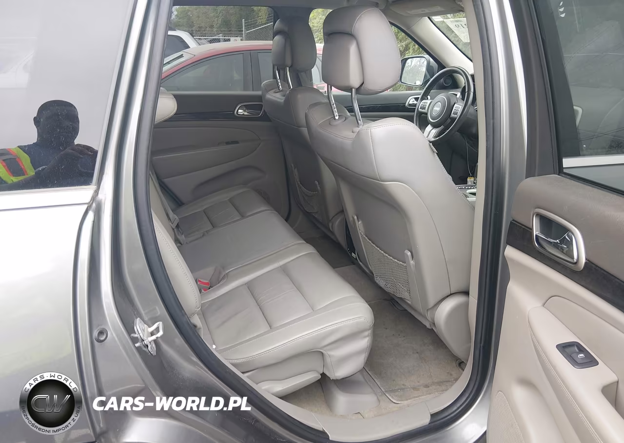 2013 Jeep Grand Cherokee Laredo VIN:1C4RJEAG5DC533379 - 8