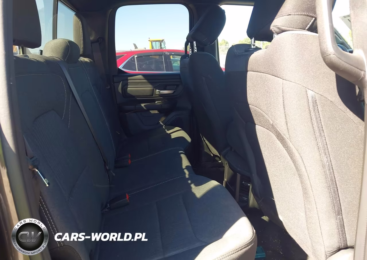 2024 Ram 1500 Tradesman 4X4 6'4 Box VIN:1C6SRFCTXRN133007 - 8