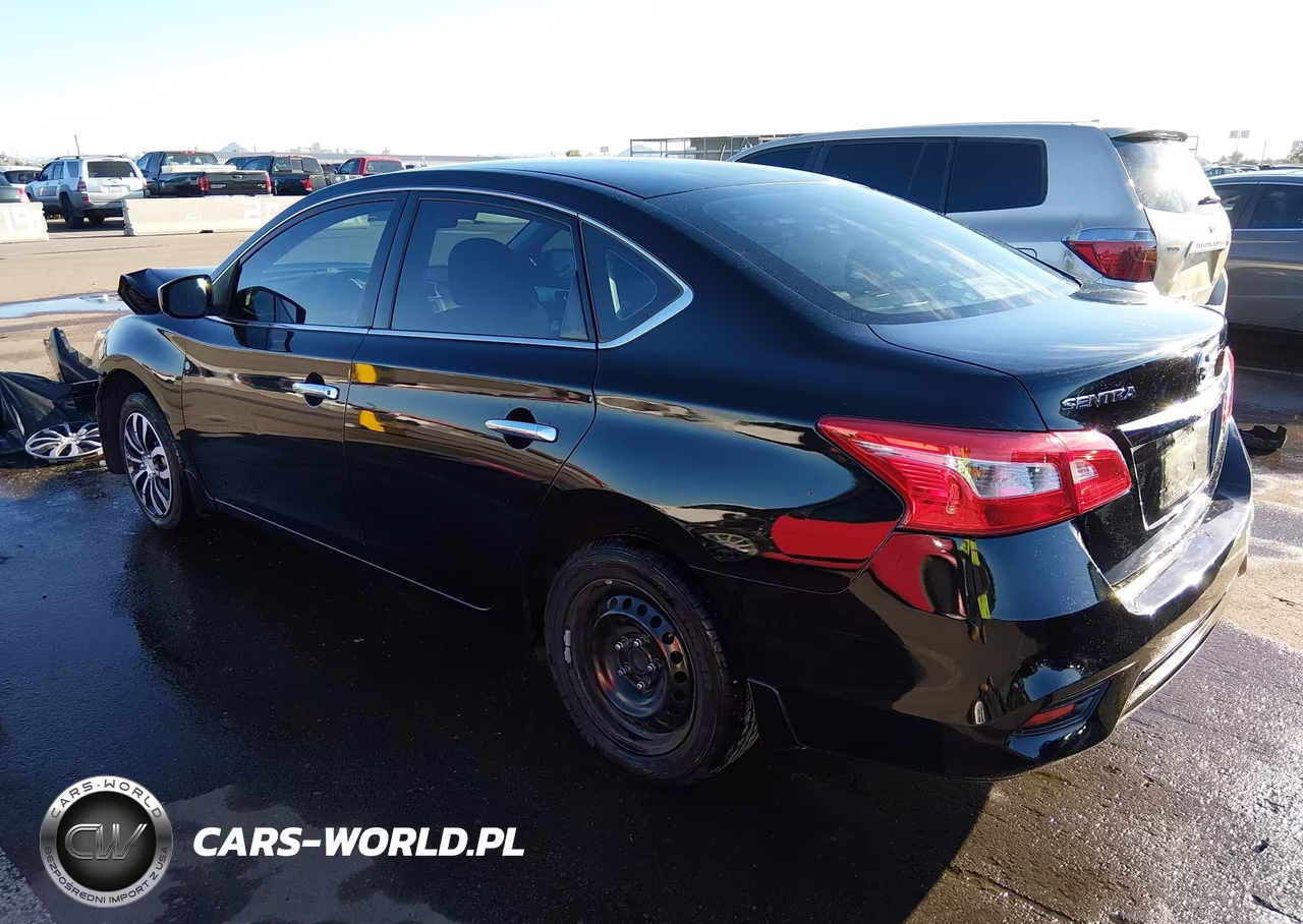2018 Nissan Sentra S VIN:3N1AB7AP0JY338219 - 3