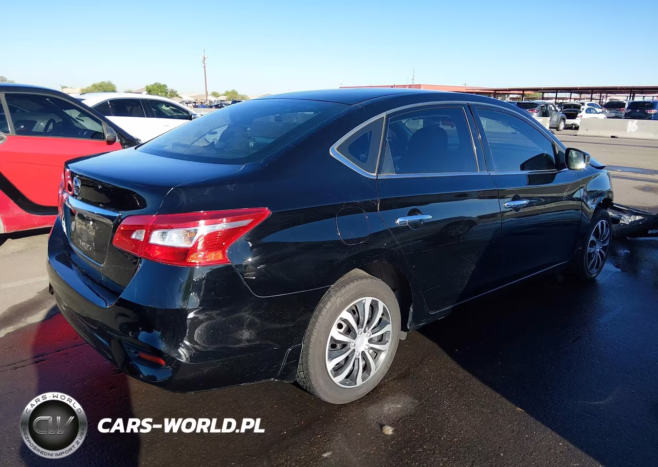 2018 Nissan Sentra S VIN:3N1AB7AP0JY338219 - 4