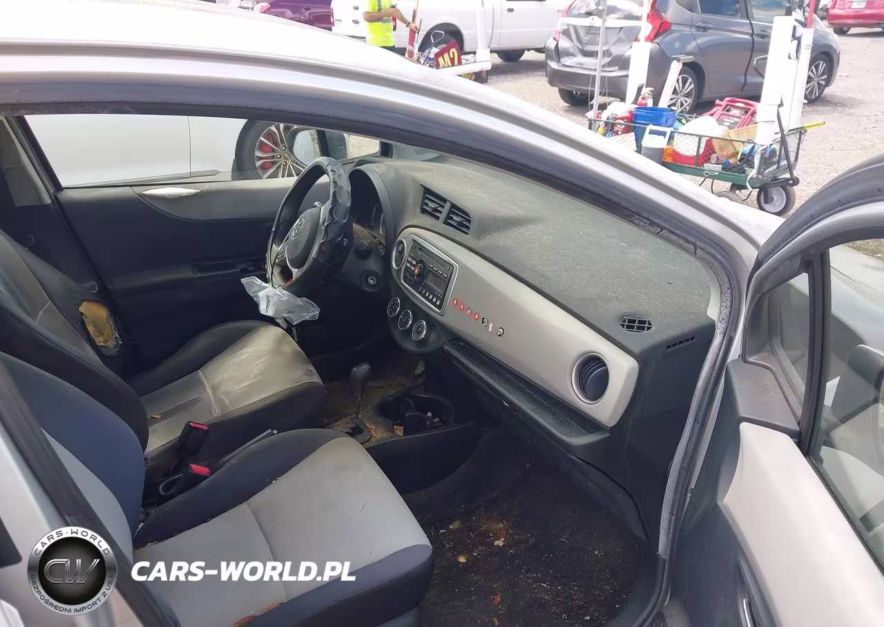 2013 Toyota Yaris Le VIN:JTDKTUD30DD561664 - 5