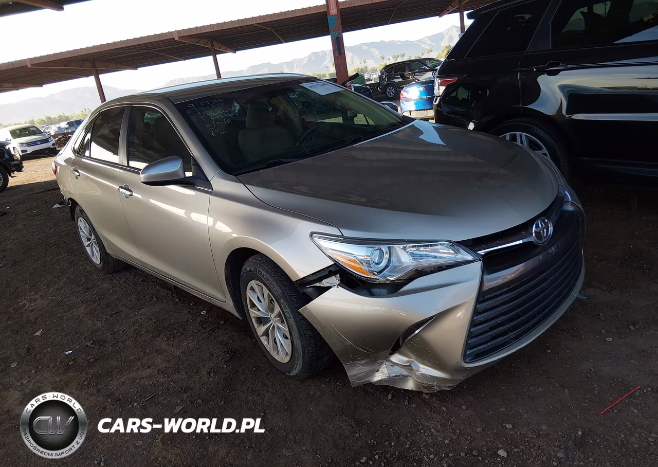2016 Toyota Camry Le