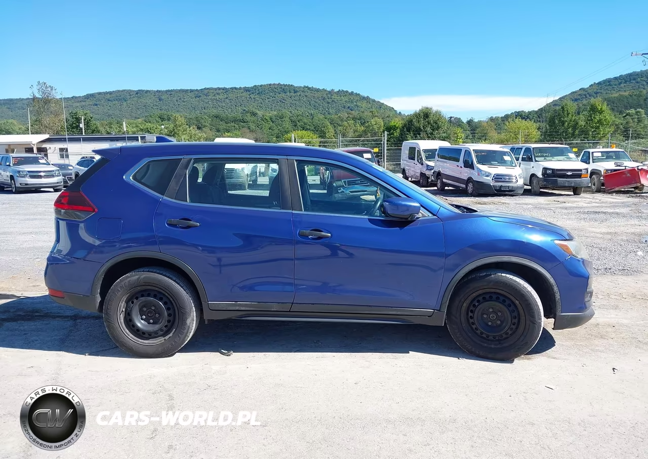2018 Nissan Rogue S VIN:KNMAT2MV7JP571054 - 13