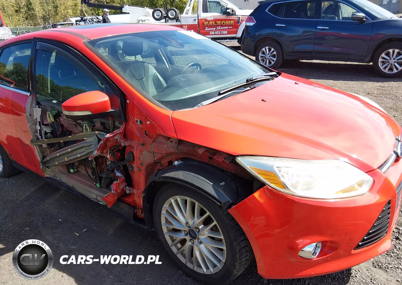 2012 Ford Focus Sel VIN:1FAHP3H27CL230584 - 6