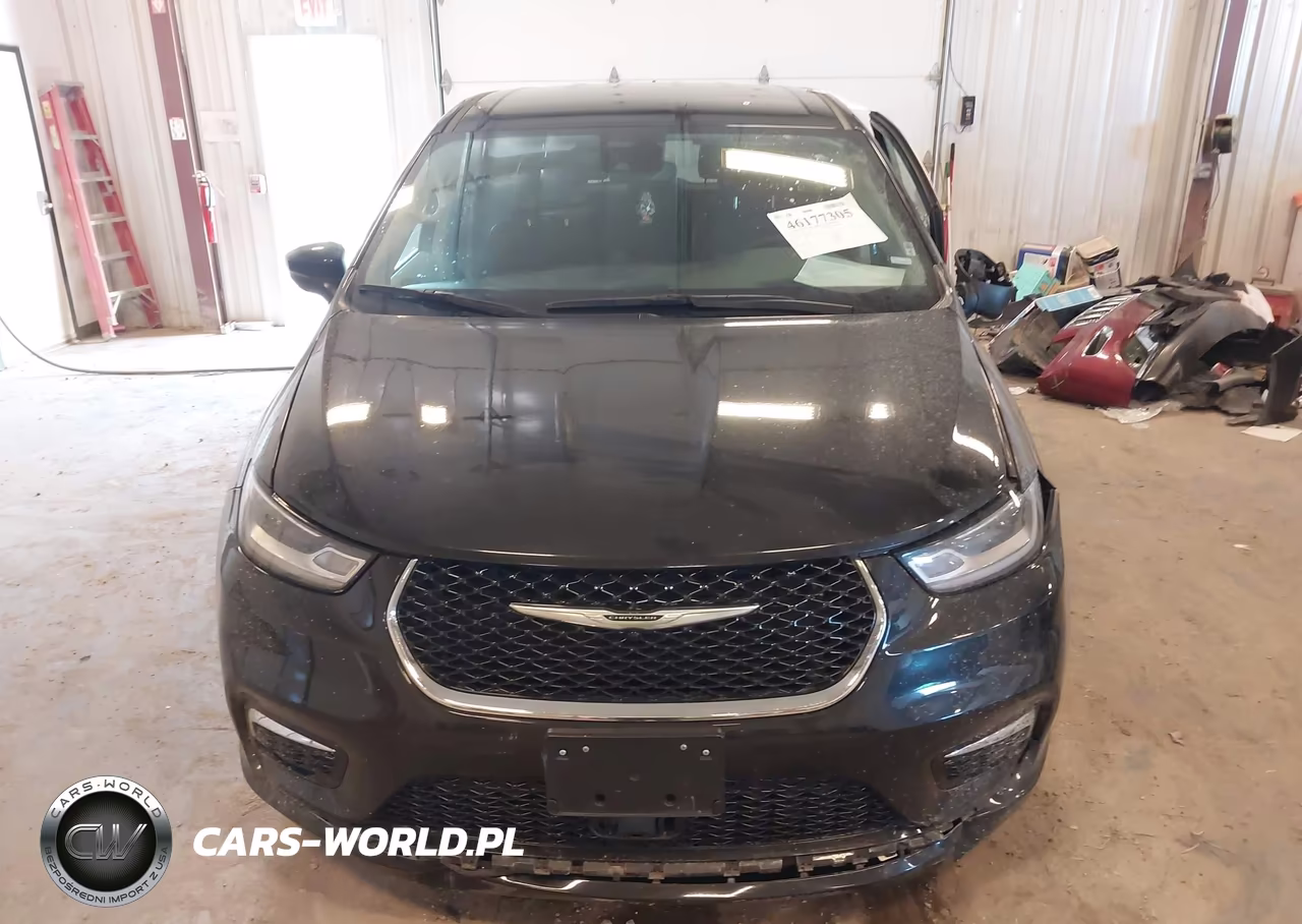 2023 Chrysler Pacifica Hybrid Touring L VIN:2C4RC1L72PR611807 - 12