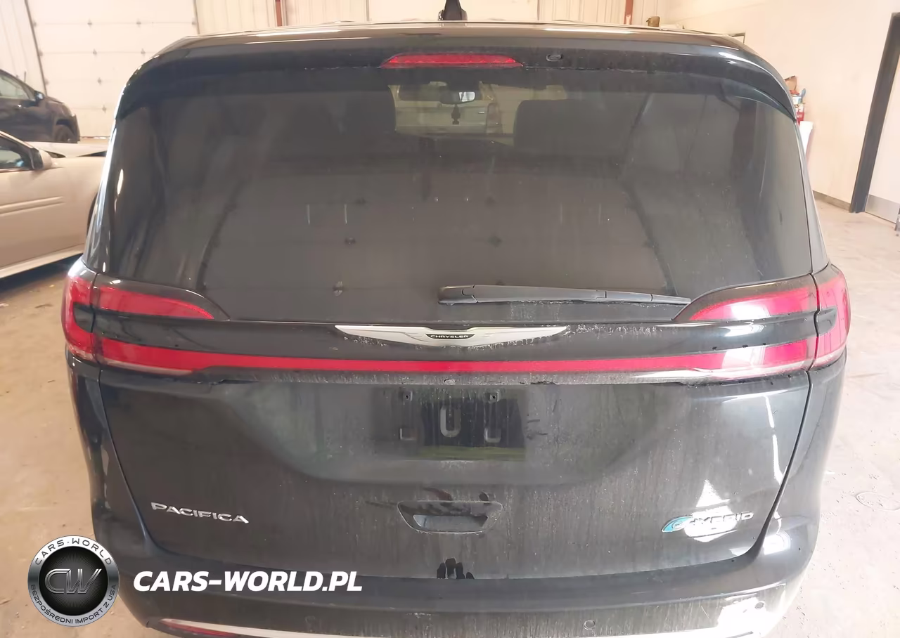 2023 Chrysler Pacifica Hybrid Touring L VIN:2C4RC1L72PR611807 - 16