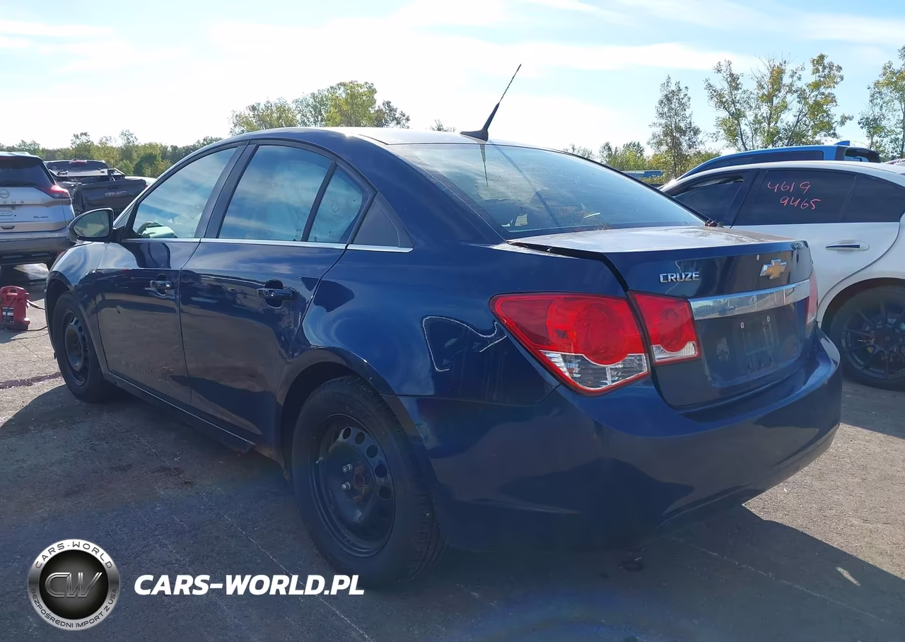 2011 Chevrolet Cruze Ls VIN:1G1PC5SH4B7135233 - 3