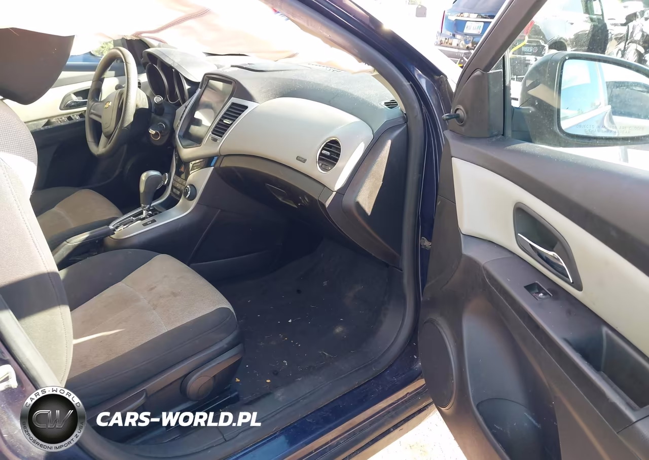 2011 Chevrolet Cruze Ls VIN:1G1PC5SH4B7135233 - 5