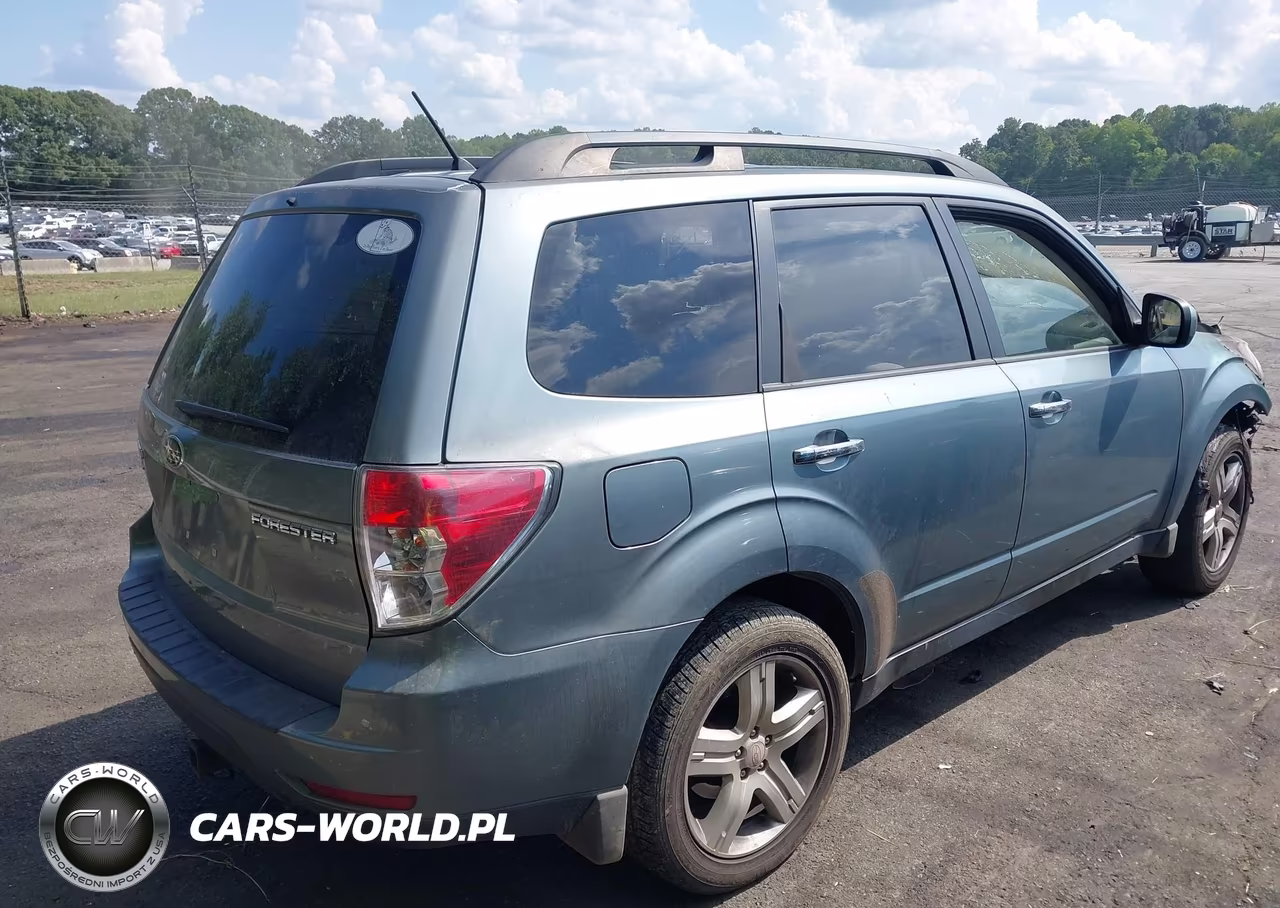 2010 Subaru Forester 2.5X Premium VIN:JF2SH6CC6AG706605 - 4