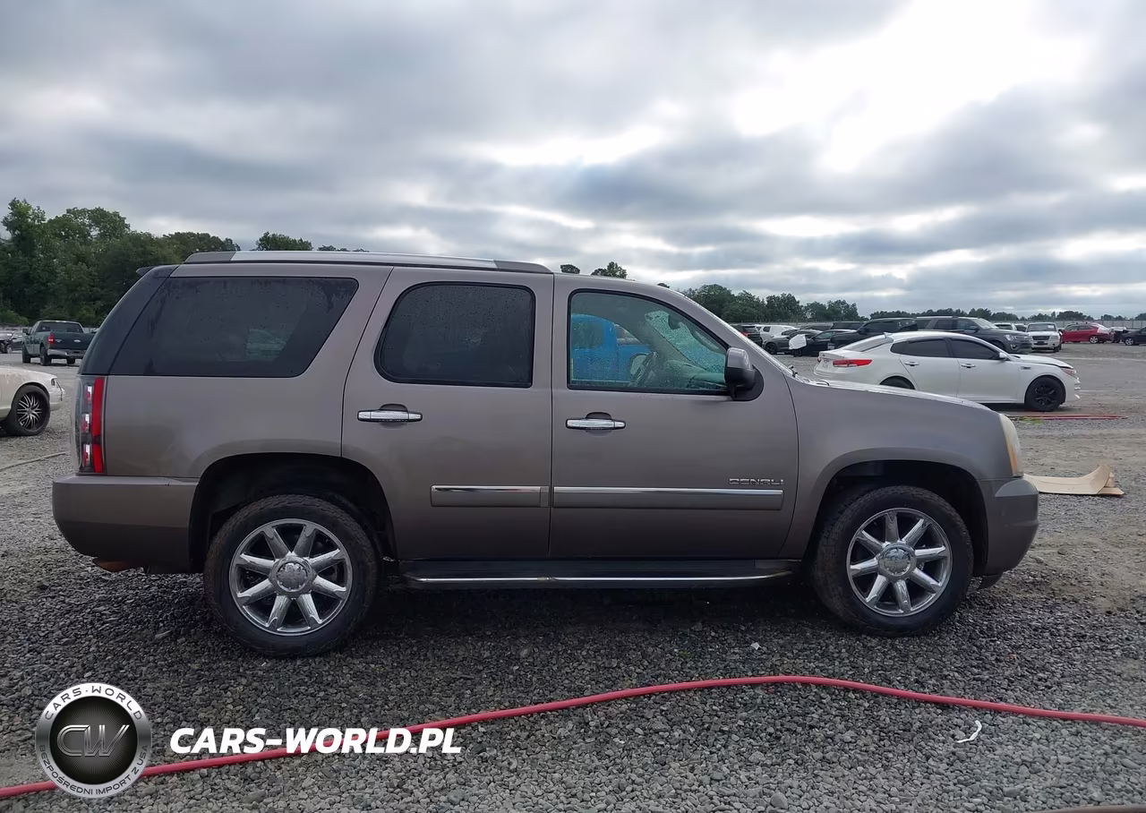 2011 GMC Yukon Denali VIN:1GKS2EEF3BR247187 - 13