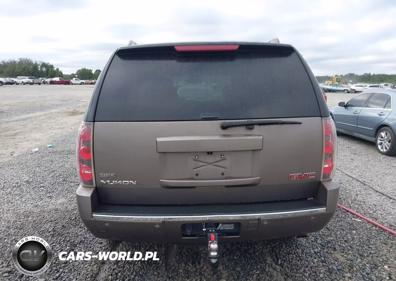 2011 GMC Yukon Denali VIN:1GKS2EEF3BR247187 - 16