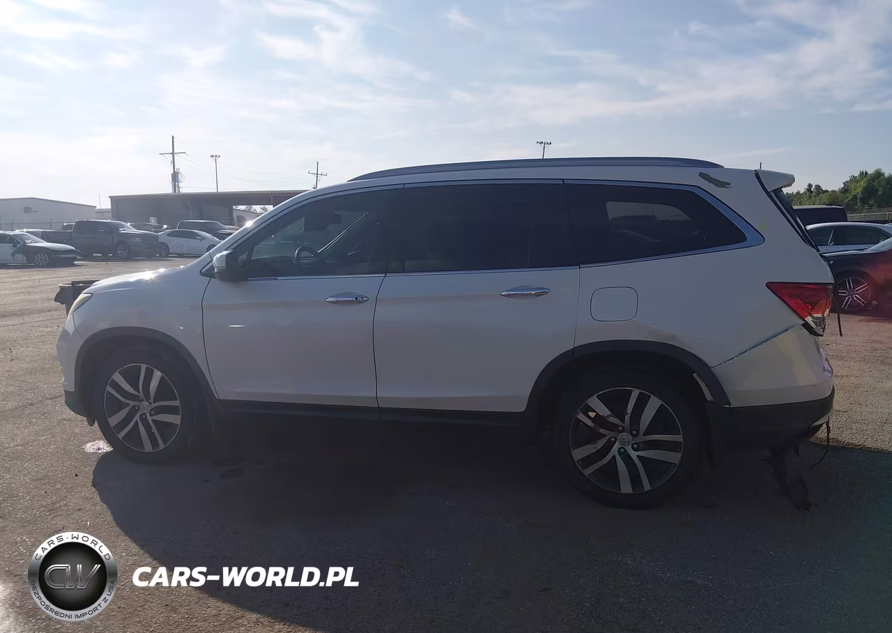 2017 Honda Pilot Touring VIN:5FNYF5H93HB046288 - 14