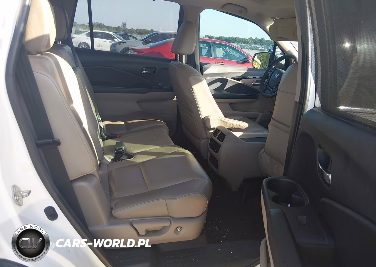 2017 Honda Pilot Touring VIN:5FNYF5H93HB046288 - 8