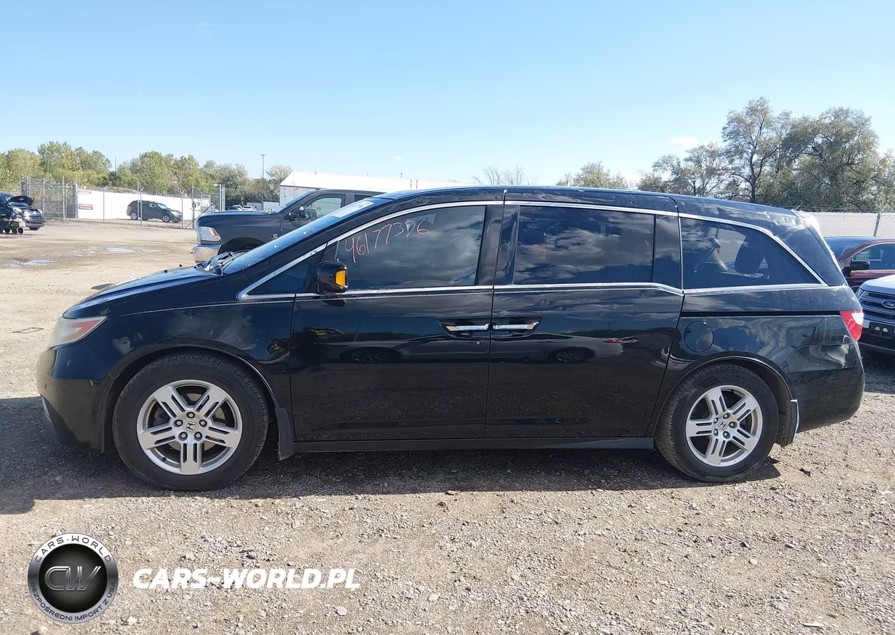 2011 Honda Odyssey Touring-Touring Elite VIN:5FNRL5H94BB037667 - 14