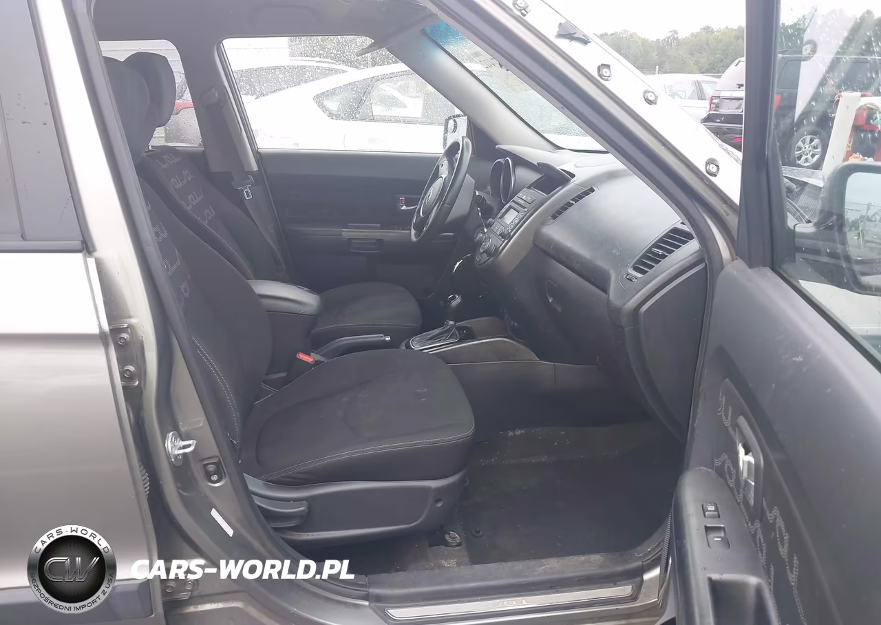 2012 Kia Soul + VIN:KNDJT2A61C7419660 - 5