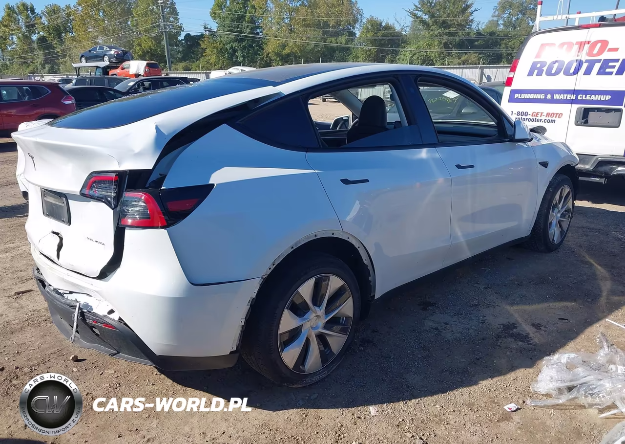 2023 Tesla Model Y Awd-Long Range Dual Motor All-Wheel Drive VIN:7SAYGDEE2PF767003 - 4