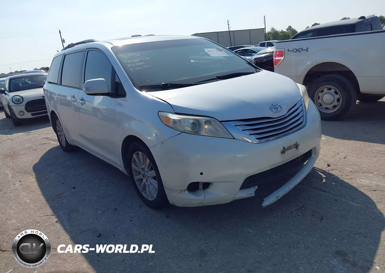 2014 Toyota Sienna Limited V6 7 Passenger
