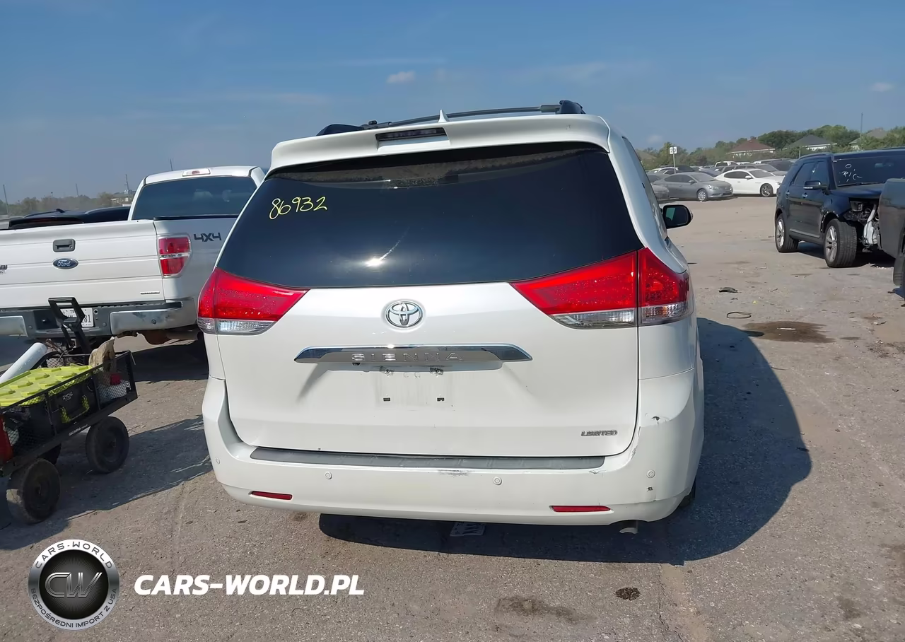 2014 Toyota Sienna Limited V6 7 Passenger VIN:5TDYK3DC3ES430208 - 16