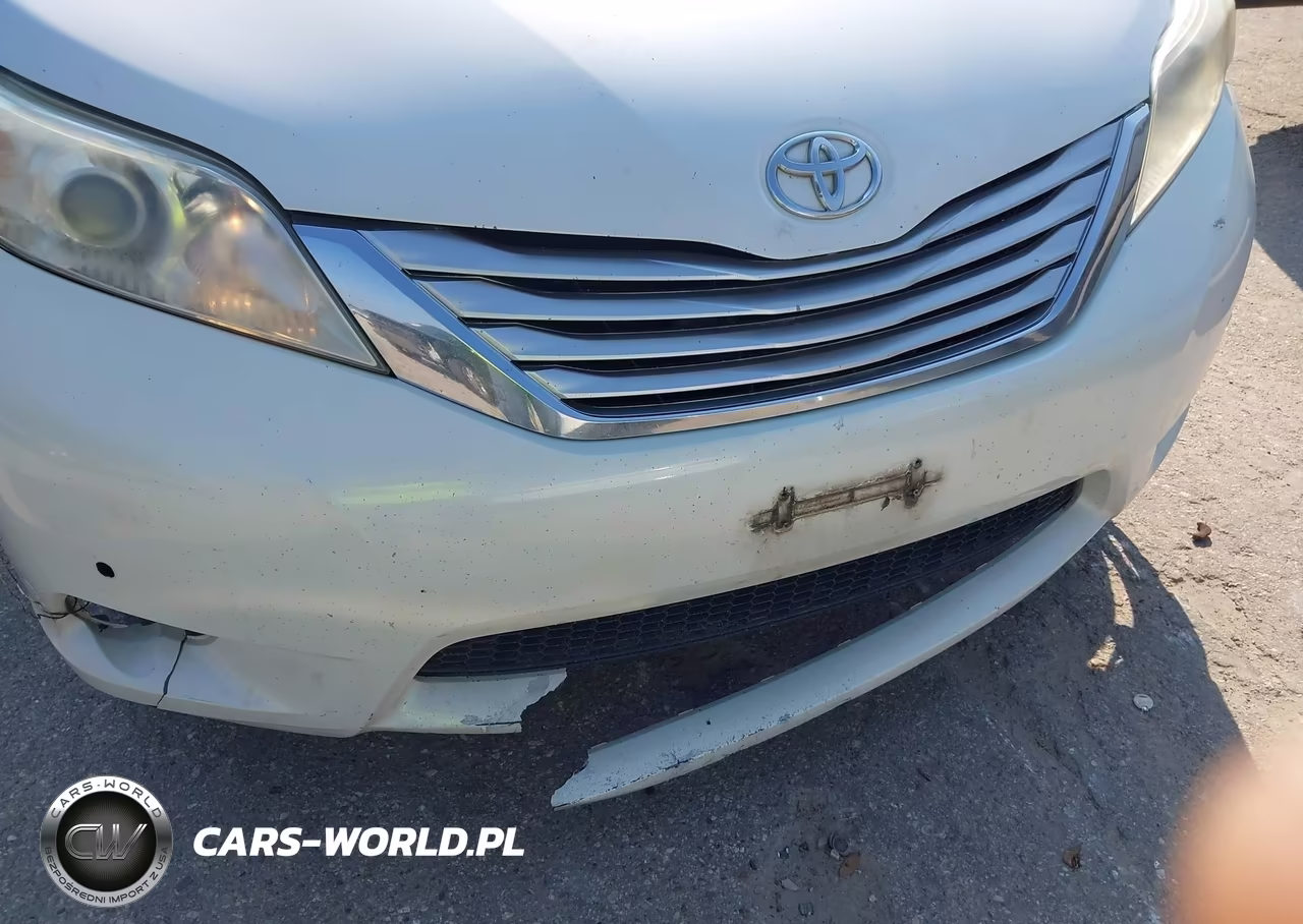 2014 Toyota Sienna Limited V6 7 Passenger VIN:5TDYK3DC3ES430208 - 6