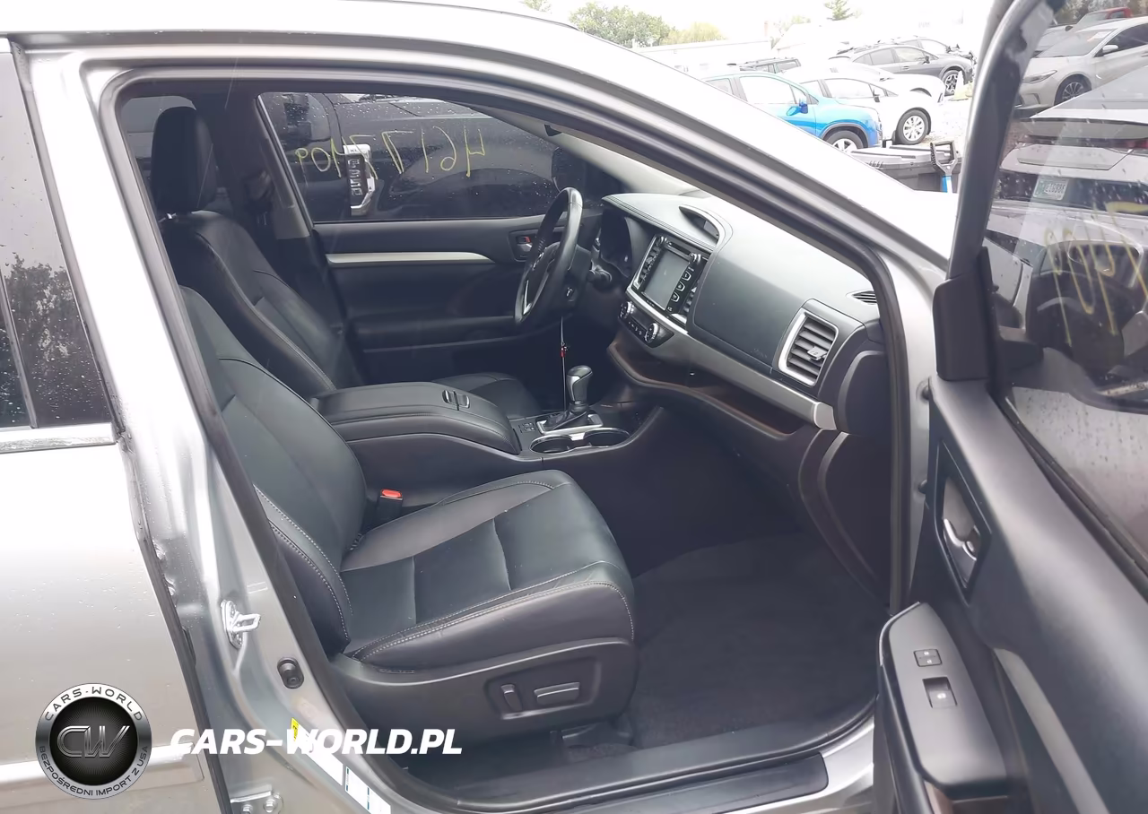 2019 Toyota Highlander Xle VIN:5TDJZRFH0KS563383 - 5