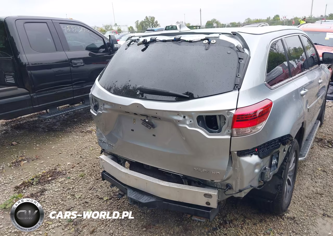 2019 Toyota Highlander Xle VIN:5TDJZRFH0KS563383 - 6