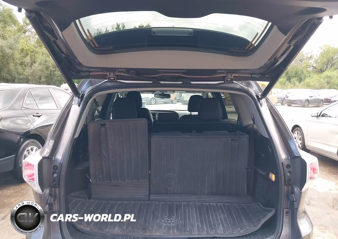 2015 Toyota Highlander Xle V6 VIN:5TDJKRFH7FS117452 - 17