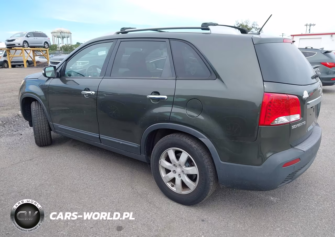 2012 Kia Sorento Lx VIN:5XYKT4A67CG195717 - 3