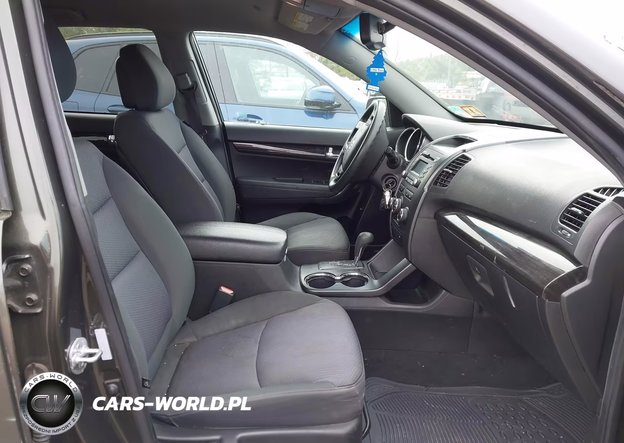 2012 Kia Sorento Lx VIN:5XYKT4A67CG195717 - 5