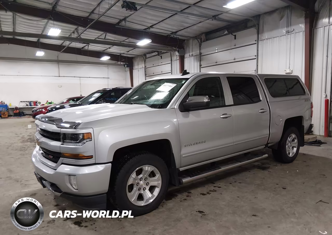 2017 Chevrolet Silverado 1500 2Lt VIN:3GCUKREC8HG111826 - 2