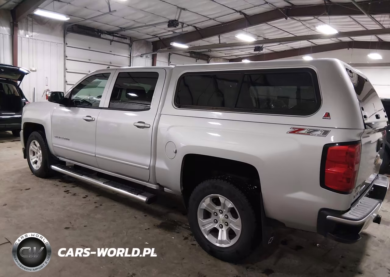 2017 Chevrolet Silverado 1500 2Lt VIN:3GCUKREC8HG111826 - 3
