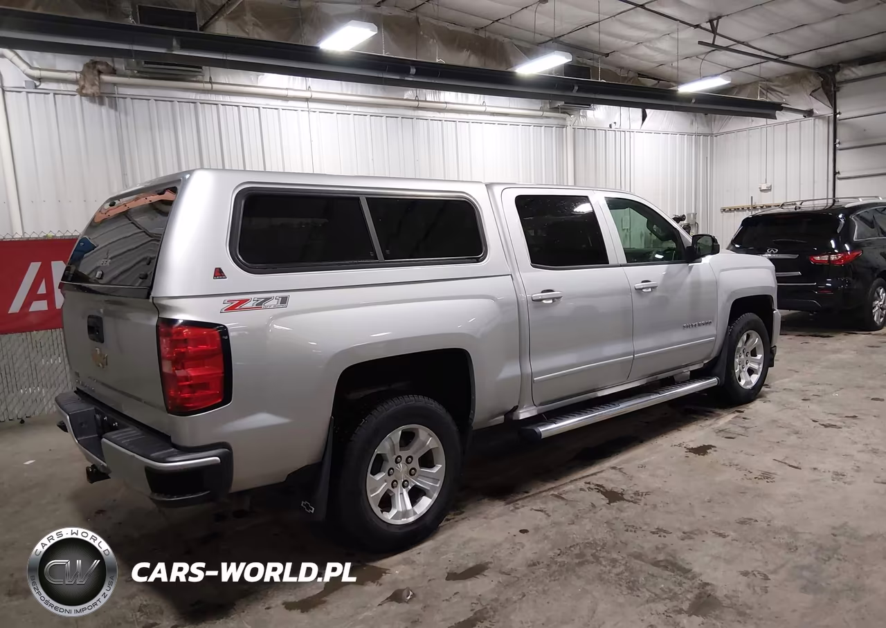 2017 Chevrolet Silverado 1500 2Lt VIN:3GCUKREC8HG111826 - 4