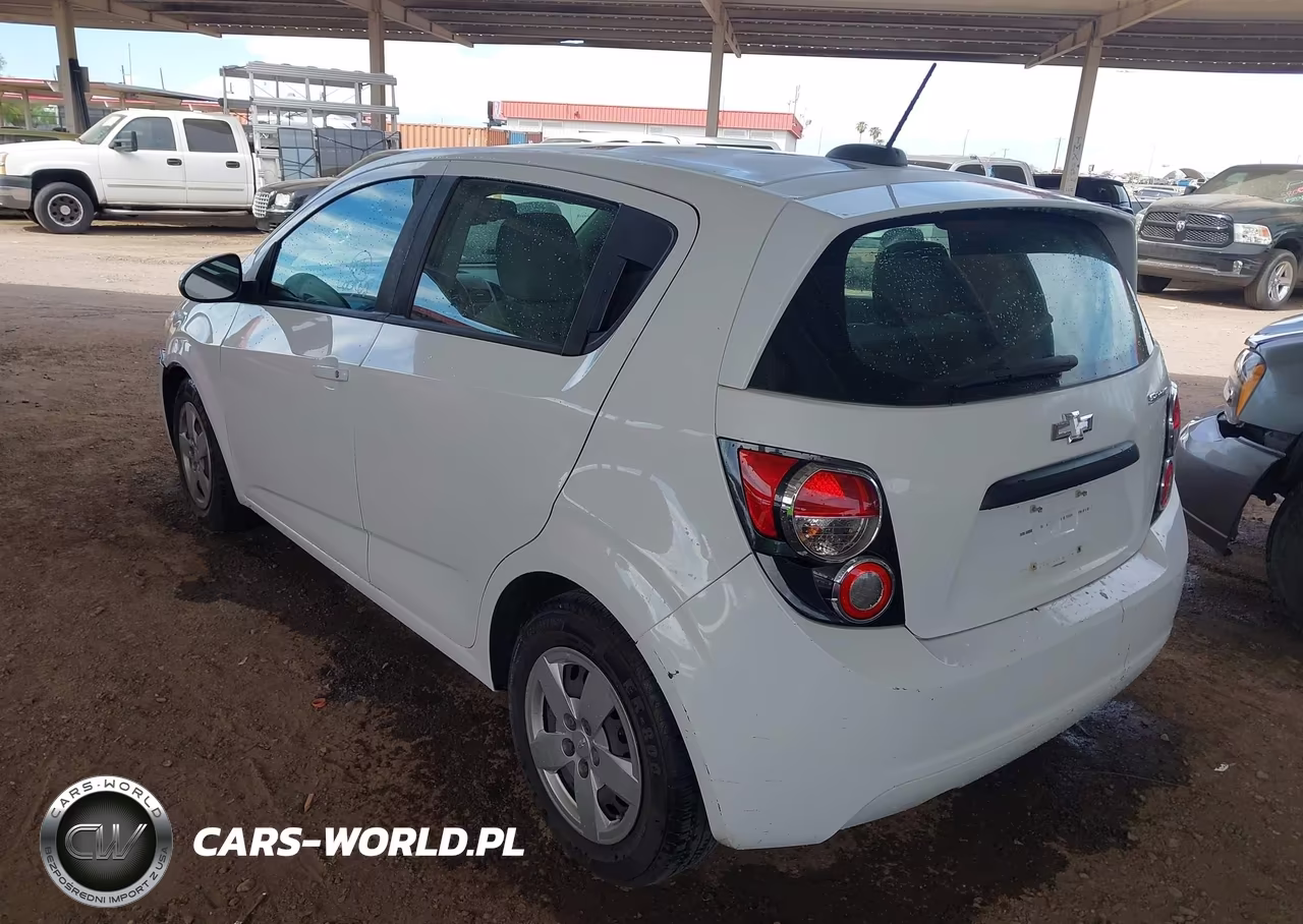 2015 Chevrolet Sonic Ls Auto VIN:1G1JA6SH6F4207235 - 3