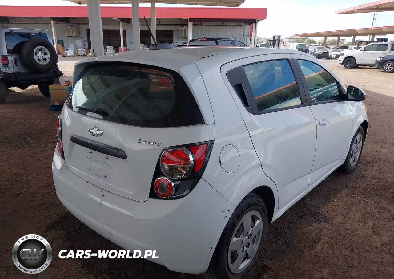 2015 Chevrolet Sonic Ls Auto VIN:1G1JA6SH6F4207235 - 4