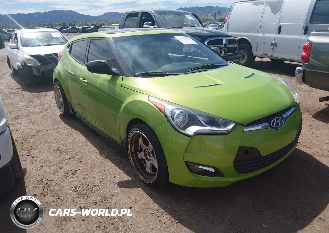 2012 Hyundai Veloster Base W-Black