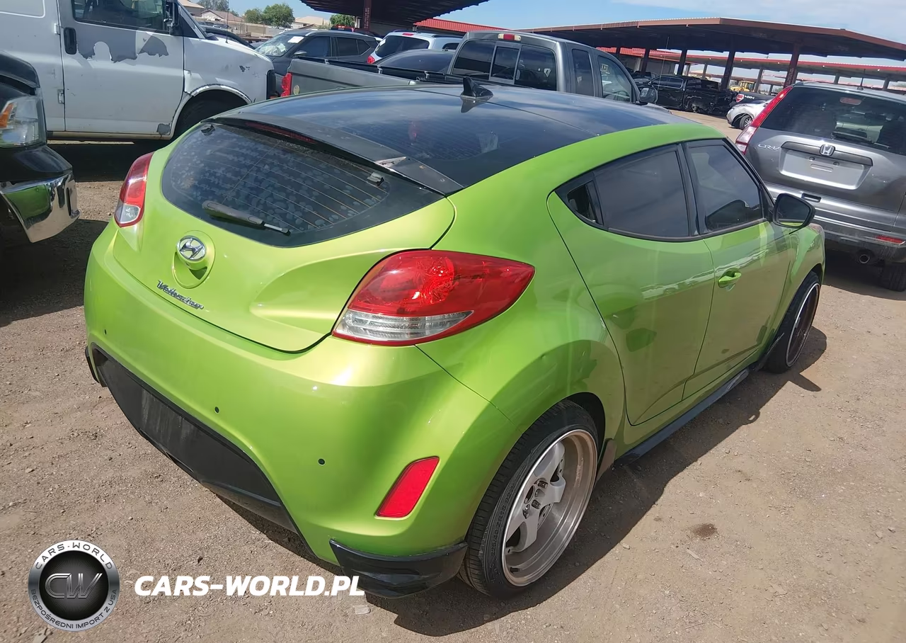 2012 Hyundai Veloster Base W-Black VIN:KMHTC6AD3CU041966 - 4
