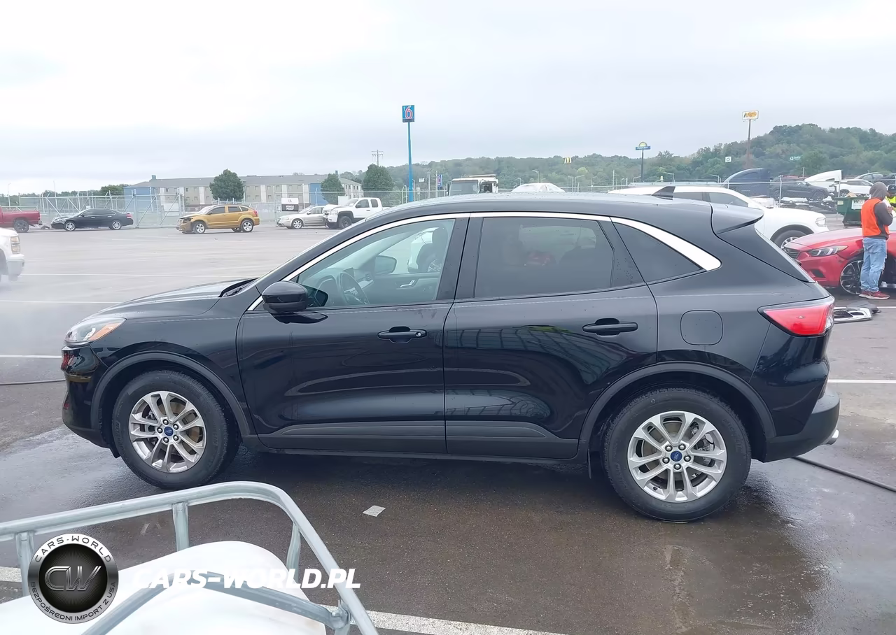 2021 Ford Escape Se VIN:1FMCU0G68MUA95512 - 14
