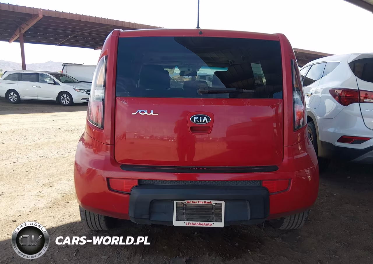 2011 Kia Soul + VIN:KNDJT2A26B7299530 - 16