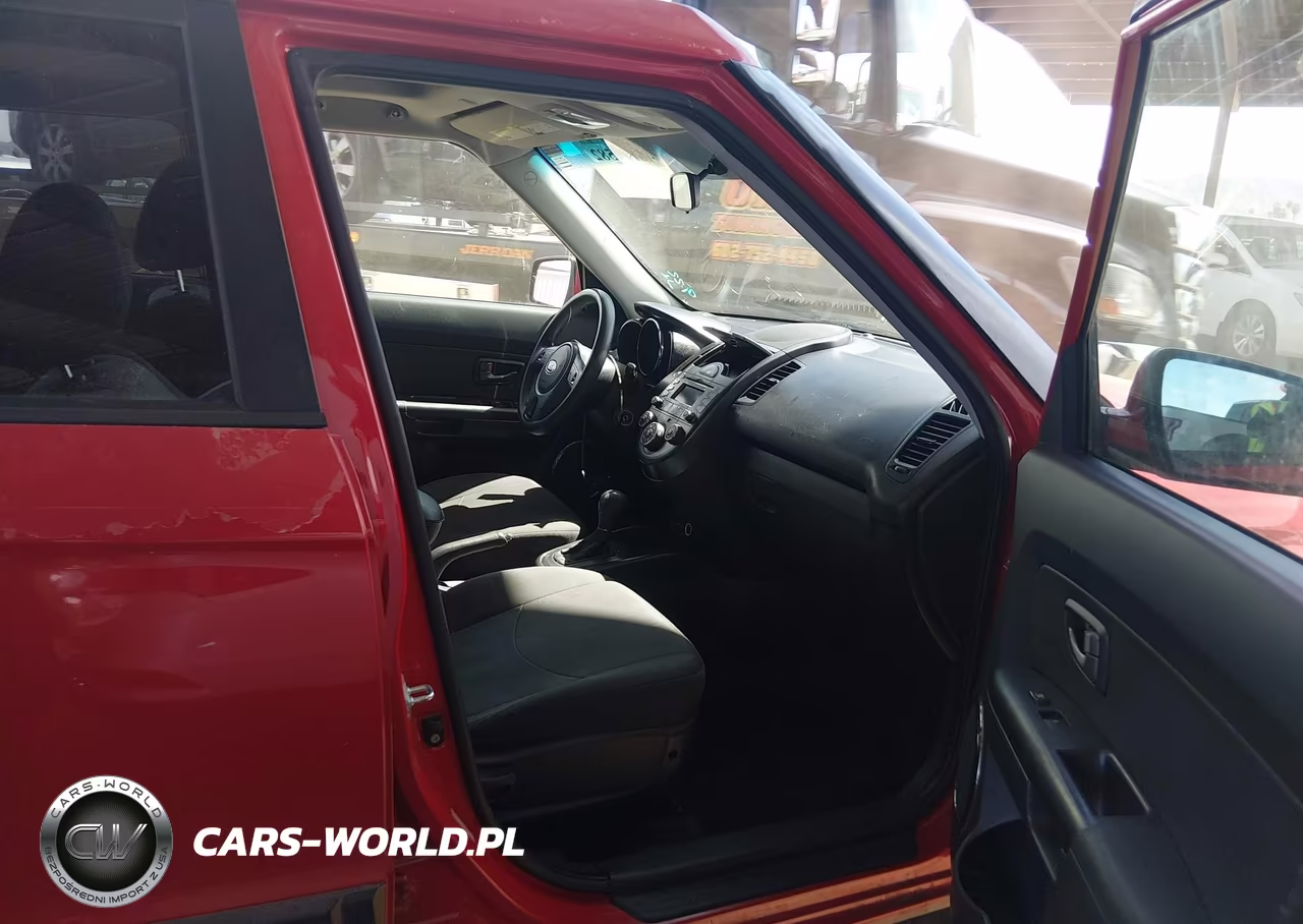 2011 Kia Soul + VIN:KNDJT2A26B7299530 - 5