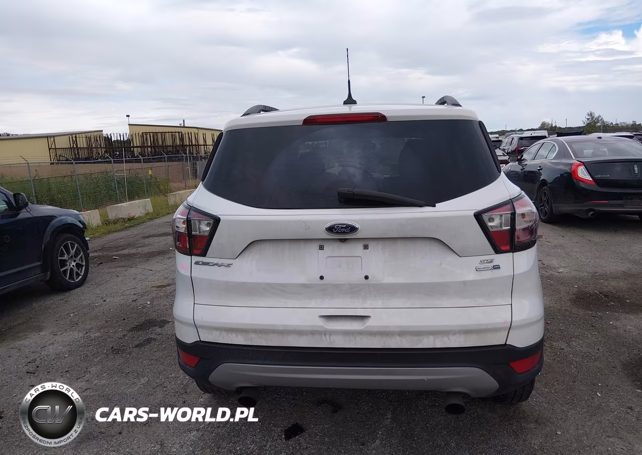 2018 Ford Escape Se VIN:1FMCU9GD5JUC75397 - 16