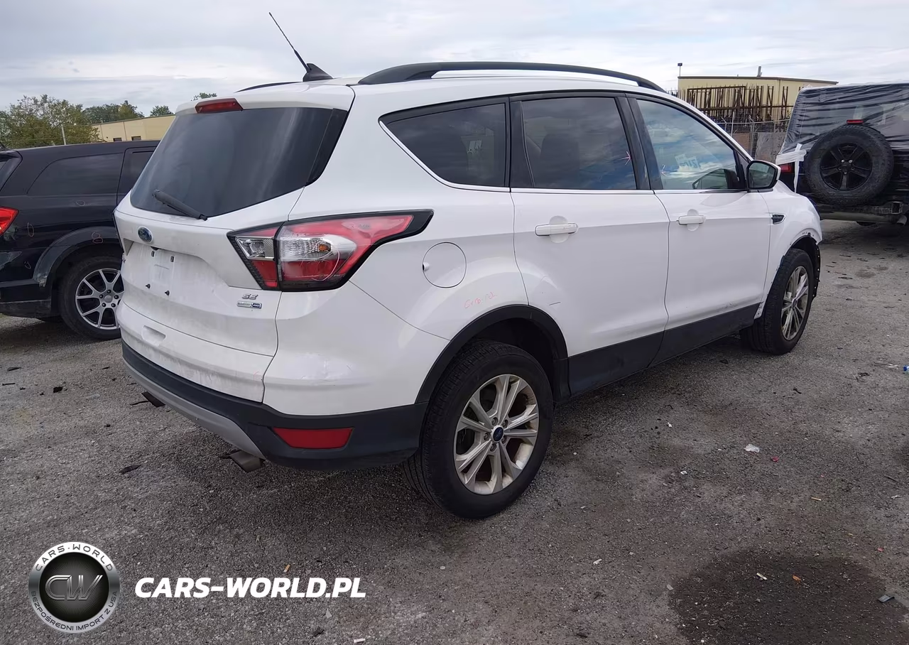 2018 Ford Escape Se VIN:1FMCU9GD5JUC75397 - 4