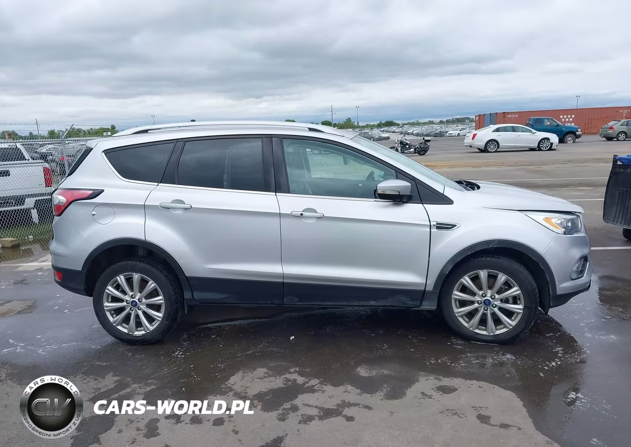 2017 Ford Escape Titanium VIN:1FMCU0J95HUE53075 - 13