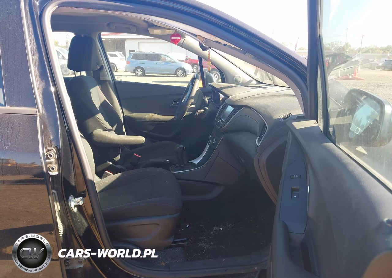 2017 Chevrolet Trax Ls VIN:3GNCJNSB4HL178831 - 5