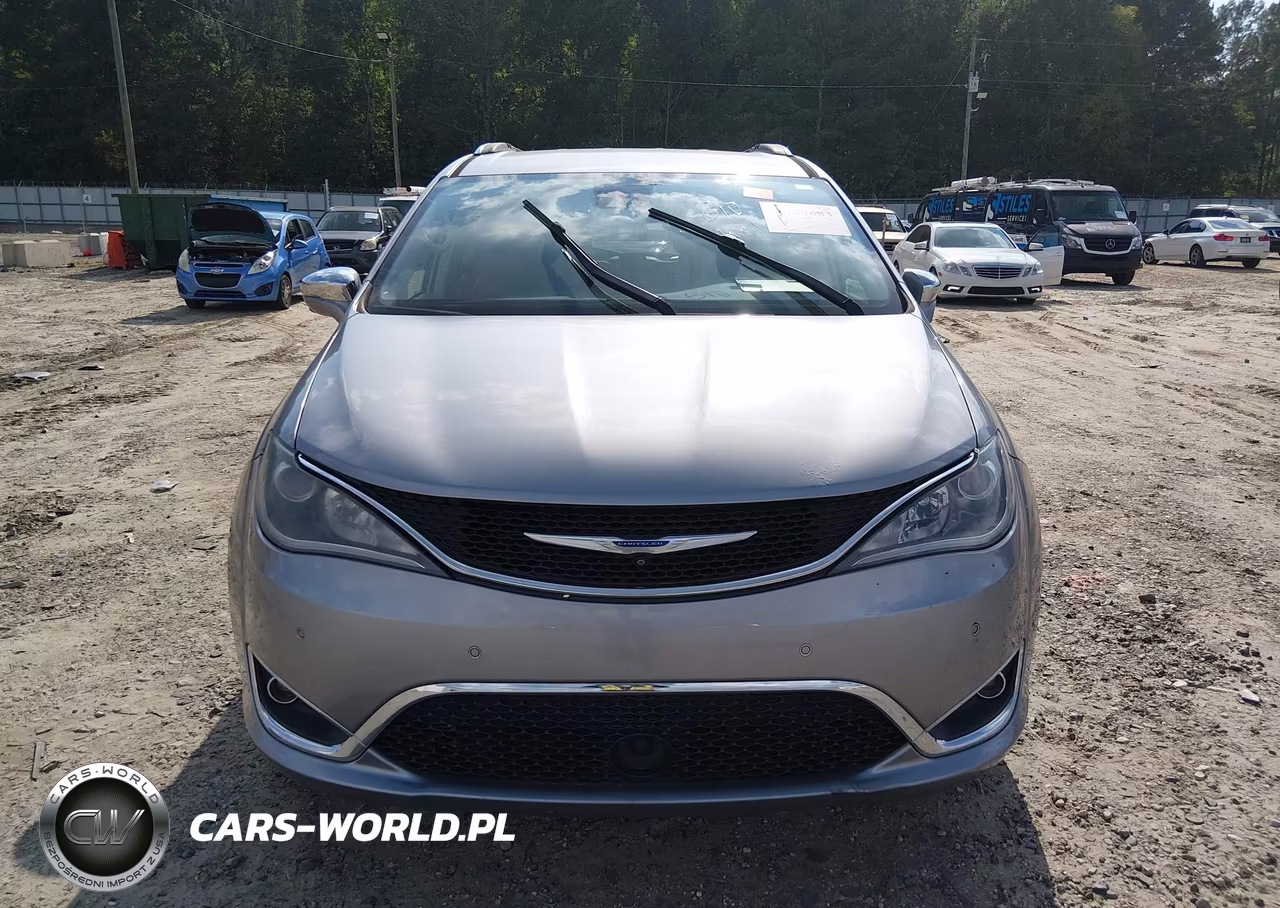 2018 Chrysler Pacifica Limited VIN:2C4RC1GG6JR226283 - 12