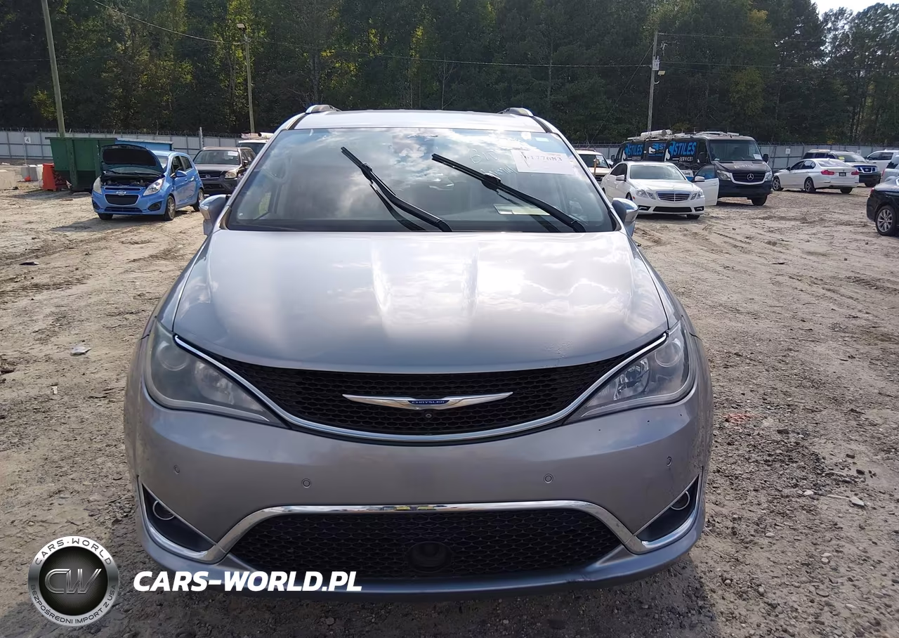 2018 Chrysler Pacifica Limited VIN:2C4RC1GG6JR226283 - 6