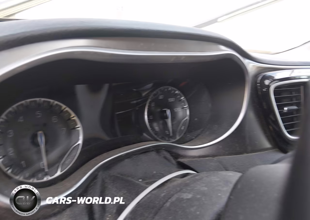 2018 Chrysler Pacifica Limited VIN:2C4RC1GG6JR226283 - 7
