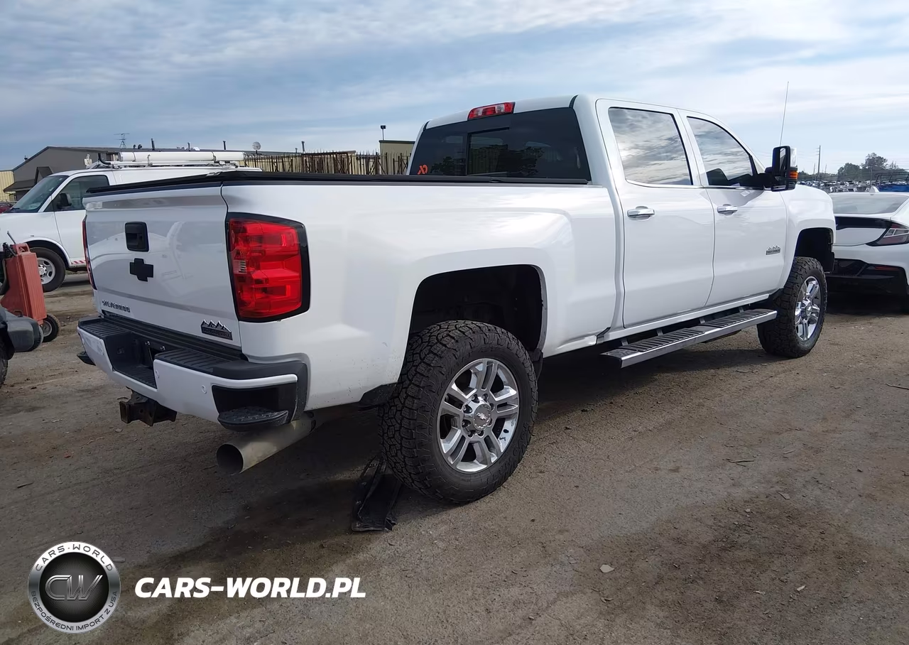 2017 Chevrolet Silverado 2500Hd High Country VIN:1GC1KXEY3HF183702 - 4
