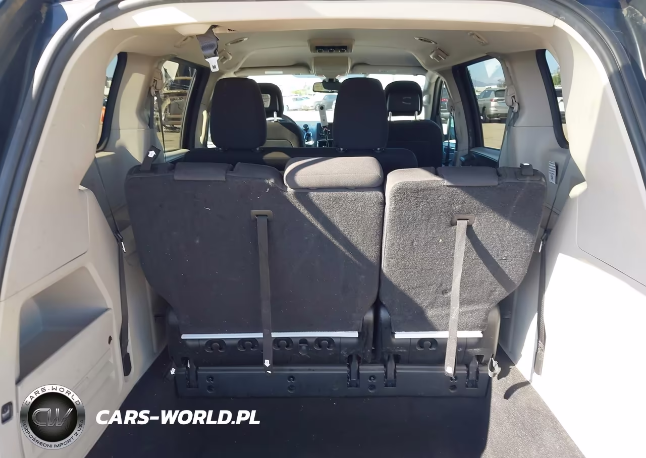 2018 Dodge Grand Caravan Se VIN:2C4RDGBG5JR296784 - 12
