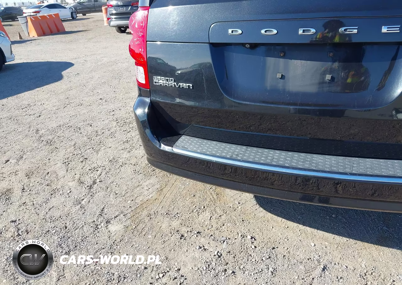 2018 Dodge Grand Caravan Se VIN:2C4RDGBG5JR296784 - 17